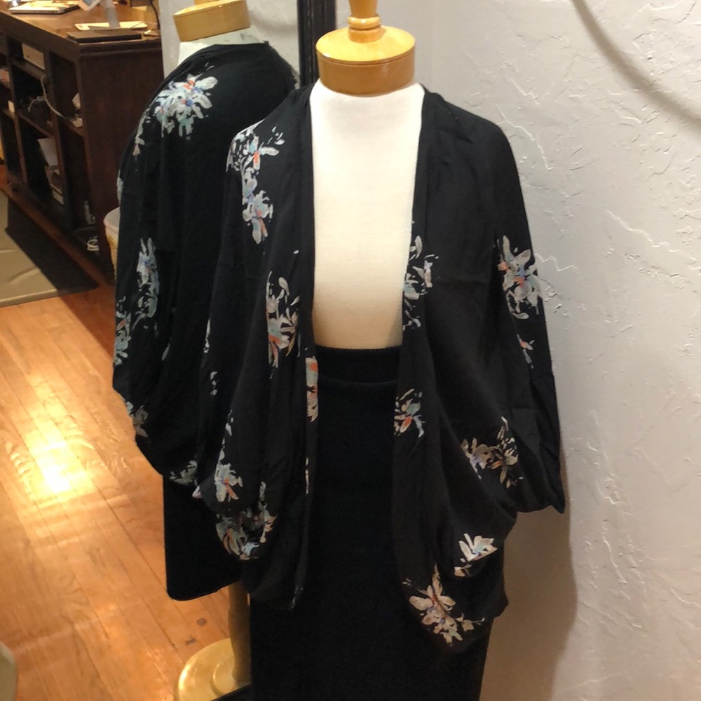 Drape Sleeve Kimono